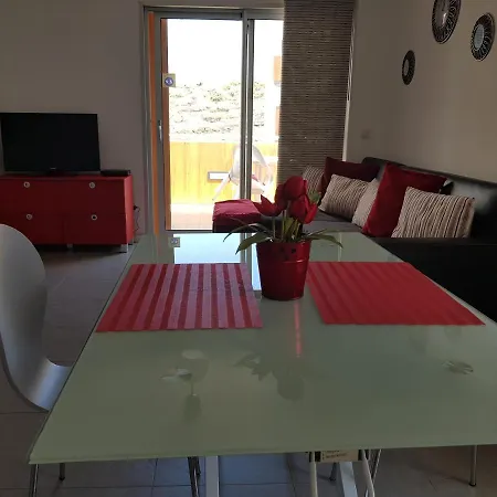 Residencial Martines * エル・メダノ
