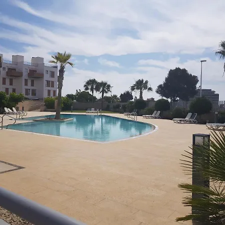アパート Residencial Martines *
